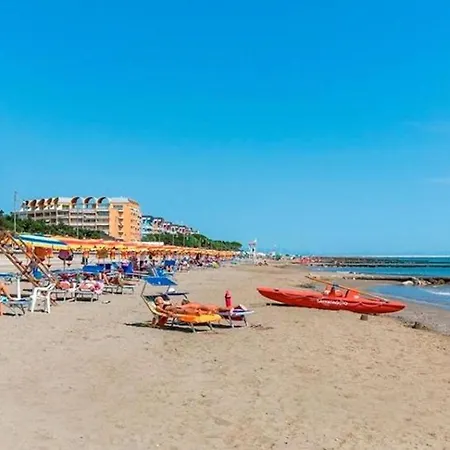 Cozy Flat With Terrace 350m From The Sea